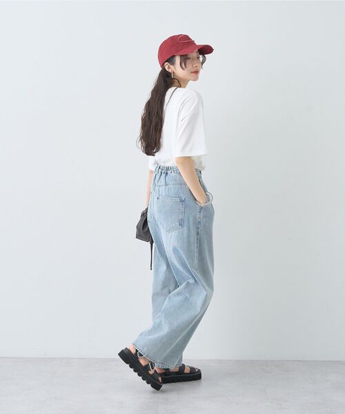 earth music&ecology(アースミュージックアンドエコロジー)の「アソートプリントレギュラースリットTee(Tシャツ/カットソー・レディース・ブラック/ベージュ/チャコールグレー/オフホワイト・FREE)」の14枚目の写真