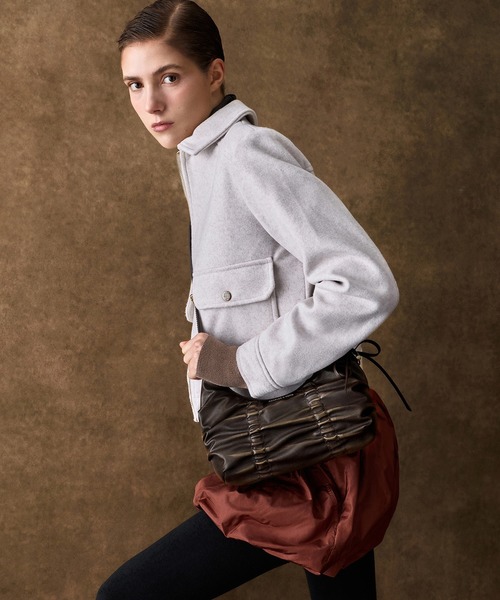CHARLES & KEITH(チャールズ & キース)の「Kadee ケーディー ルーシュドホーボーバッグ(ショルダーバッグ・レディース・アイボリー系9/ダークブラウン系1/ピンク系その他/クリーム・S)」の22枚目の写真