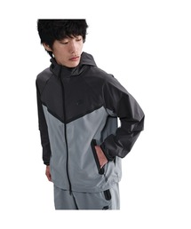 NIKE（ナイキ）の「NIKE/ナイキ テックWRフルジップウーブンジャケット（ナイロンジャケット）」