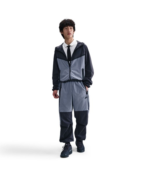 NIKE（ナイキ）の「NIKE/ナイキ テックWRフルジップウーブンジャケット（ナイロンジャケット・メンズ・ブラック/ライトグレー/ダークグレー・M/L/XL/S/2XL）」の5枚目の写真