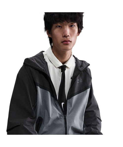 NIKE（ナイキ）の「NIKE/ナイキ テックWRフルジップウーブンジャケット（ナイロンジャケット・メンズ・ブラック/ライトグレー/ダークグレー・M/L/XL/S/2XL）」の7枚目の写真