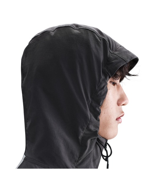 NIKE（ナイキ）の「NIKE/ナイキ テックWRフルジップウーブンジャケット（ナイロンジャケット・メンズ・ブラック/ライトグレー/ダークグレー・M/L/XL/S/2XL）」の8枚目の写真