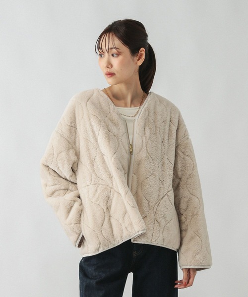 GLOBAL WORK(グローバルワーク)の「リバーシブルファーキルトブルゾン/494074(ブルゾン・レディース・グレイッシュベージュ/ベージュ/チャコールグレー・MEDIUM/LARGE)」の18枚目の写真