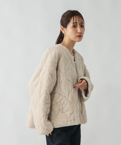 GLOBAL WORK(グローバルワーク)の「リバーシブルファーキルトブルゾン/494074(ブルゾン・レディース・グレイッシュベージュ/ベージュ/チャコールグレー・MEDIUM/LARGE)」の19枚目の写真