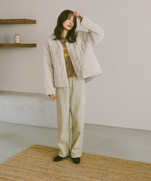 GLOBAL WORK(グローバルワーク)の「リバーシブルファーキルトブルゾン/494074(ブルゾン・レディース・グレイッシュベージュ/ベージュ/チャコールグレー・MEDIUM/LARGE)」の4枚目の写真