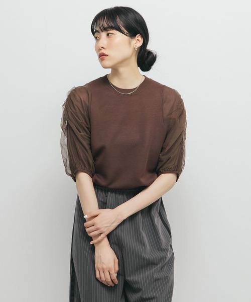 KBF（ケイビーエフ）の「チュールスリーブニット（ニット/セーター・レディース・ネイビー/ブラウン/ライトベージュ・ONE）」の2枚目の写真