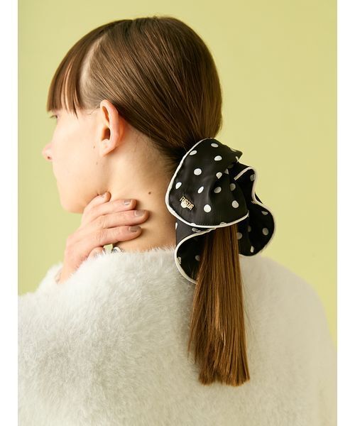 スクエアビッグシュシュ（シュシュ）｜FURFUR（ファーファー）の