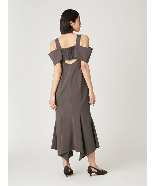 FRAY I.D(フレイアイディー)の「オフショルアシメマーメイドドレス(ドレス・レディース・グレー/ブラック/ブルー・0/1)」の9枚目の写真