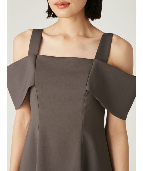 FRAY I.D(フレイアイディー)の「オフショルアシメマーメイドドレス(ドレス・レディース・グレー/ブラック/ブルー・0/1)」の11枚目の写真