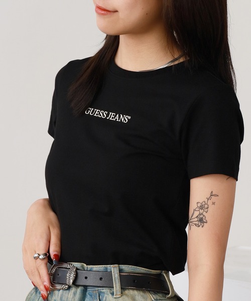GUESS JEANS(ゲスジーンズ)の「GUESS JEANS/ゲスジーンズ GJ SS CN SLIM LOGO PRINT TEE Tシャツ(Tシャツ/カットソー・レディース・ブラック/ホワイト・M/S)」の15枚目の写真