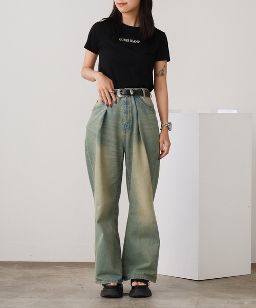 GUESS JEANS(ゲスジーンズ)の「GUESS JEANS/ゲスジーンズ GJ SS CN SLIM LOGO PRINT TEE Tシャツ(Tシャツ/カットソー・レディース・ブラック/ホワイト・M/S)」の17枚目の写真