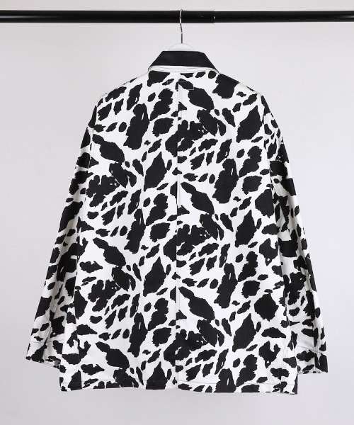DISCOVERED(ディスカバード)の「mj10984-COW PRINT COVERALL カバーオール(DC-SS26-BL-01)(カバーオール・メンズ・ブラック/ブラウン・1/3)」の8枚目の写真
