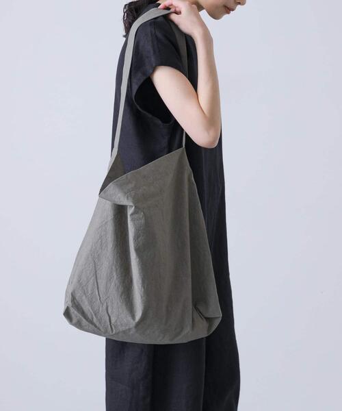 かぐれ（カグレ）の「コットンショルダーバッグ（ショルダーバッグ・レディース・グレー/レッド/ネイビー/ブラック・FREE）」の6枚目の写真