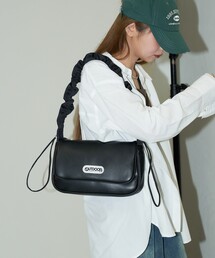 PUBLUX | OUTDOOR PRODUCTS × PUBLUX/アウトドアプロダクツ 別注 ギャザー ハンドル 中綿 レザレットバッグ　限定展開(ショルダーバッグ)