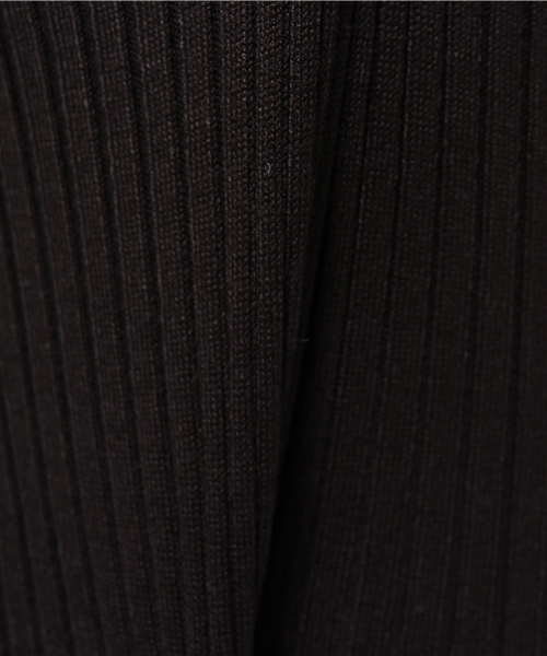 one after another NICE CLAUP(ワンアフターアナザーナイスクラップ)の「【ナイスクラップ】裾フリル重ねVネックニット(ニット/セーター・レディース・アイボリー/ピンク/サックスブルー/ブラック・FREE)」の11枚目の写真