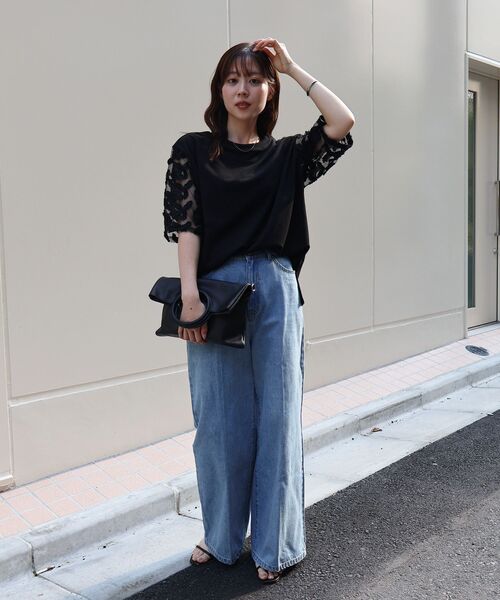 le.coeur blanc(ルクールブラン)の「スリーブシアーレースプルオーバー(Tシャツ/カットソー・レディース・ブラック/オフホワイト・38)」の11枚目の写真