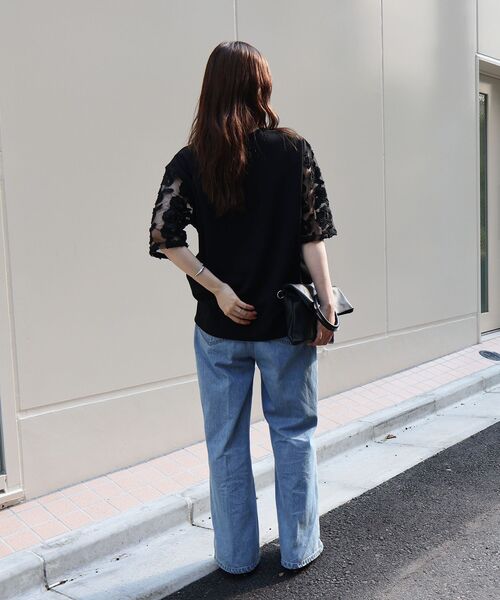 le.coeur blanc(ルクールブラン)の「スリーブシアーレースプルオーバー(Tシャツ/カットソー・レディース・ブラック/オフホワイト・38)」の14枚目の写真