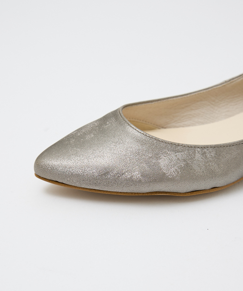 Au BANNISTER（オゥバニスター）の「【累計10万足突破！】ボロネーゼカッターパンプス（パンプス・レディース・ブラウン/シルバー/ネイビー・38/37/36/35/34/40/39）」の8枚目の写真