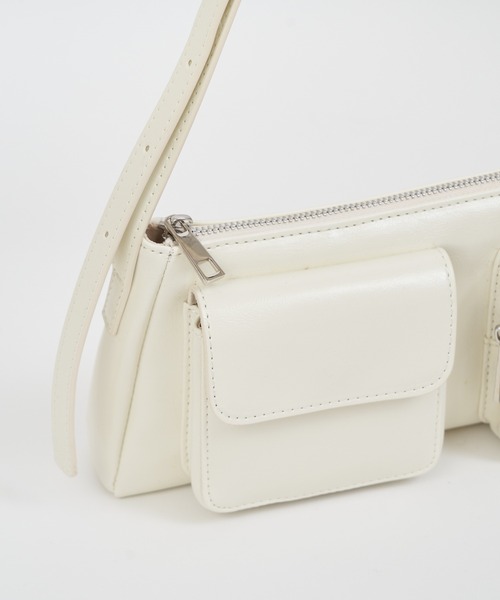 ROYAL PARTY（ロイヤルパーティー）の「マルチポケットショルダーBAG（ショルダーバッグ・レディース・ブラック/オフホワイト・FREE）」の7枚目の写真