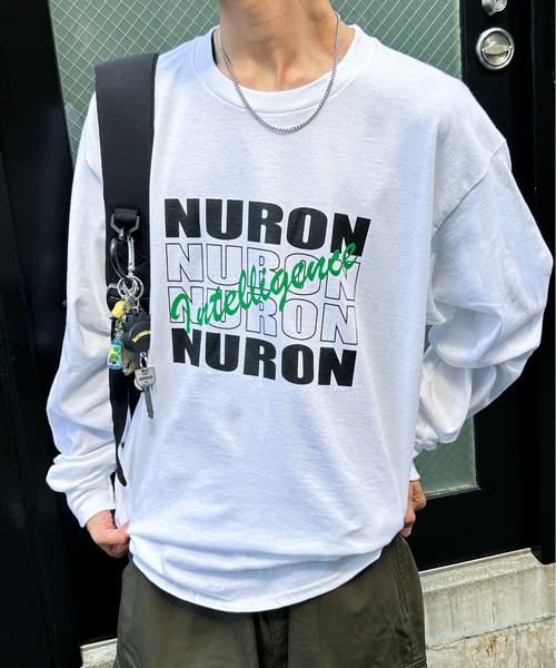 GILDAN（ギルダン）の「【25年秋冬新作】４段ビッグロゴロンT（Tシャツ/カットソー・メンズ・アッシュグレー/ブラック/ホワイト・M/L）」の2枚目の写真