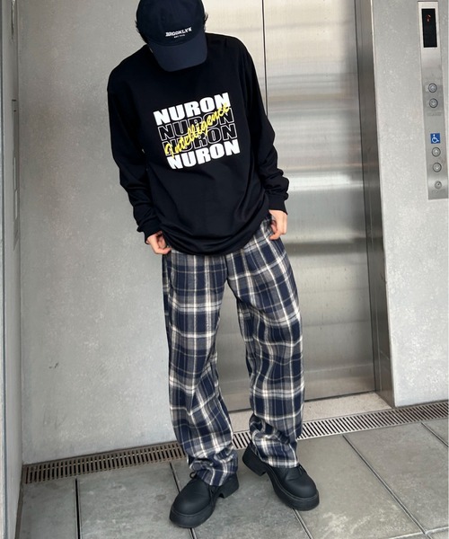 GILDAN（ギルダン）の「【25年秋冬新作】４段ビッグロゴロンT（Tシャツ/カットソー・メンズ・アッシュグレー/ブラック/ホワイト・M/L）」の15枚目の写真