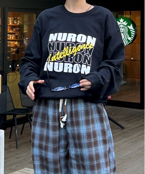 GILDAN（ギルダン）の「【25年秋冬新作】４段ビッグロゴロンT（Tシャツ/カットソー・メンズ・アッシュグレー/ブラック/ホワイト・M/L）」の18枚目の写真