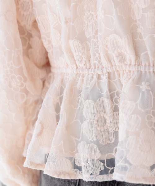 flower（フラワー）の「フラワーリングレースブラウス（シャツ/ブラウス・レディース・コーラル/アイボリー・FREE）」の10枚目の写真