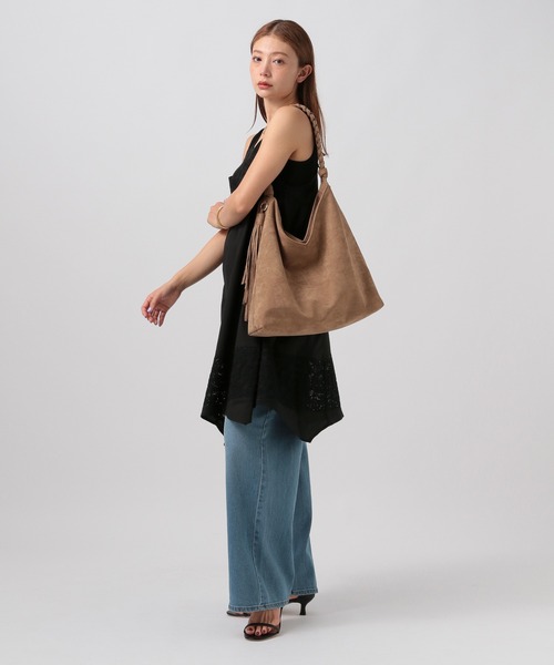 BAYFLOW(ベイフロー)の「バテンレースミディワンピース(ワンピース・レディース・ブラック/オフホワイト・FREE)」の6枚目の写真