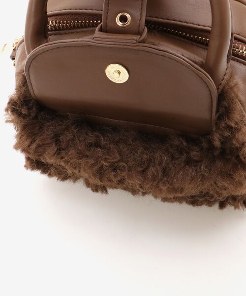 MAJESTIC LEGON(マジェスティックレゴン)の「プードルボアミニショルダーバッグ(ショルダーバッグ・レディース・ブラウン/ベージュ・FREE)」の22枚目の写真