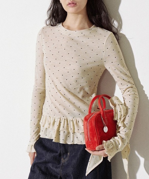 Fano Studios（ファノ ストゥディオズ）の「フリルヘム ドット柄 ラウンドネックロングTシャツ FQ25S089【Fano Studios】【2025AW】（Tシャツ/カットソー・レディース・クリーム/グレー・L/M/S）」の2枚目の写真