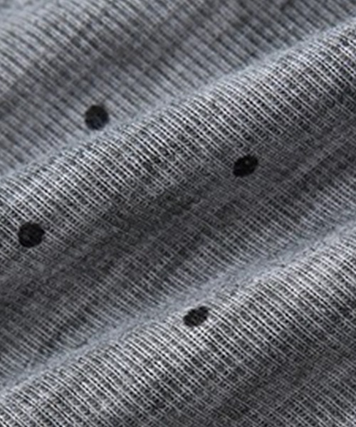 Fano Studios（ファノ ストゥディオズ）の「フリルヘム ドット柄 ラウンドネックロングTシャツ FQ25S089【Fano Studios】【2025AW】（Tシャツ/カットソー・レディース・クリーム/グレー・L/M/S）」の20枚目の写真