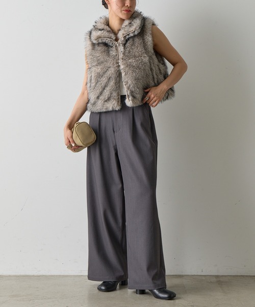 COLONY 2139（コロニートゥーワンスリーナイン）の「ミックスシープファーZIPベスト（ベスト・レディース・チャコールグレー/モカ/ベージュ・FREE）」の11枚目の写真