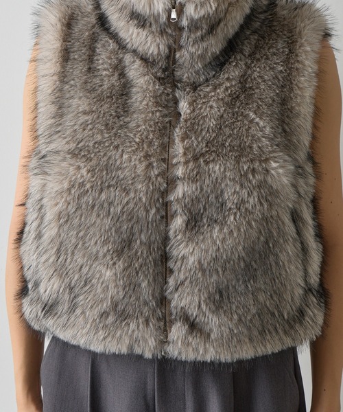 COLONY 2139（コロニートゥーワンスリーナイン）の「ミックスシープファーZIPベスト（ベスト・レディース・チャコールグレー/モカ/ベージュ・FREE）」の22枚目の写真