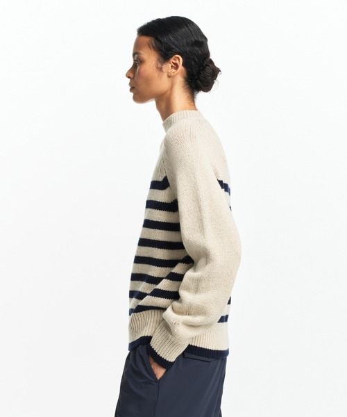 AIGLE(エーグル)の「ウールブレンド ボーダーニットモックネックセーター(ニット/セーター・レディース・オフホワイト/レッド・M/L/S/XS)」の5枚目の写真