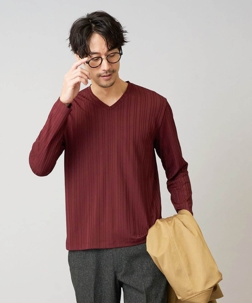 a.v.v(アーヴェヴェ)の「【ジャケット映え】ストライプジャガードVネックTシャツ【イージーケア/毛玉になりにくい】 通勤/ビジネス/ジャケット〈ON/OFF SERIES〉(Tシャツ/カットソー・メンズ・ライトグレー/ボルドー/ブルー・48/46/50)」の3枚目の写真