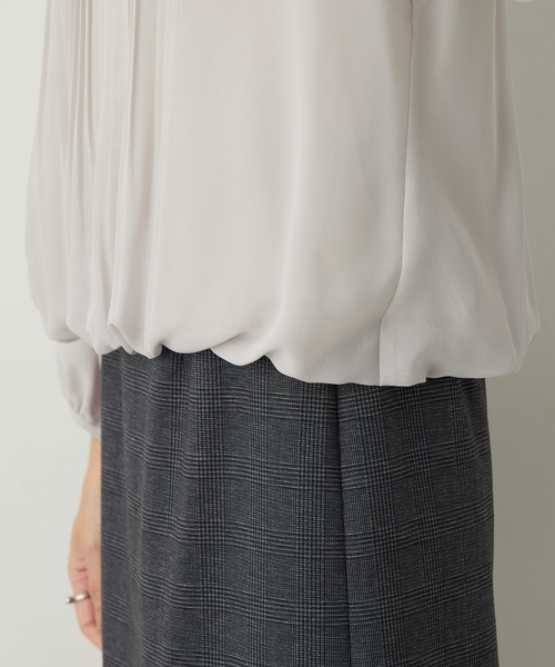 A/C DESIGN BY ALPHA CUBIC(エーシーデザインバイアルファキュービック)の「【通勤からセレモニーまで対応】プリーツシャーリングブラウス【大きいサイズあり】(シャツ/ブラウス・レディース・ブラック/ライトグレー/オフホワイト・M/L/LL/3L)」の17枚目の写真