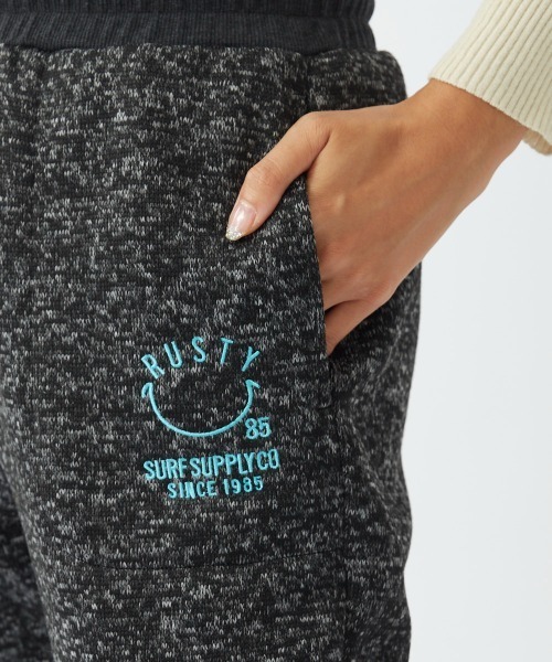 RUSTY(ラスティ)の「【RUSTY/ラスティー】レディースニットフリースパンツ/スウェットパンツ(スウェットパンツ・レディース・ホワイト/ネイビー/チャコール・LARGE/MEDIUM)」の16枚目の写真