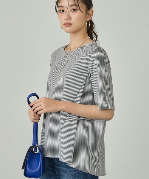 INDIVI（インディヴィ）の「【UVケア】バックデザインブラウス（シャツ/ブラウス・レディース・ブルー系7/ブラック/ホワイト/グレー系2・38/13/36）」の3枚目の写真