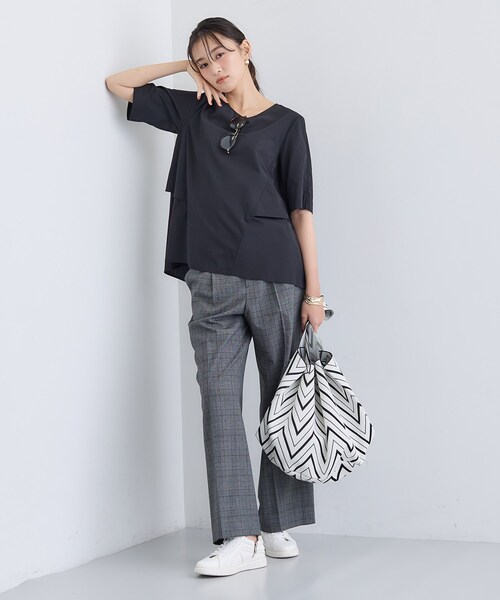 INDIVI（インディヴィ）の「【UVケア】バックデザインブラウス（シャツ/ブラウス・レディース・ブルー系7/ブラック/ホワイト/グレー系2・38/13/36）」の12枚目の写真