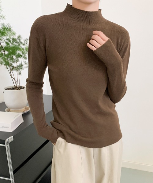 aimoha(アイモハ)の「無地モックネックニットソートップス(Tシャツ/カットソー・レディース・ブラック/チョコ/ベージュ/ライトベージュ/ライトグリーン・FREE)」の18枚目の写真