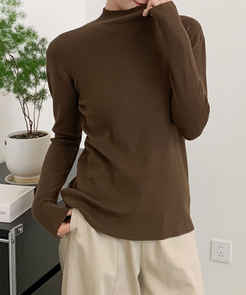 aimoha(アイモハ)の「無地モックネックニットソートップス(Tシャツ/カットソー・レディース・ブラック/チョコ/ベージュ/ライトベージュ/ライトグリーン・FREE)」の19枚目の写真