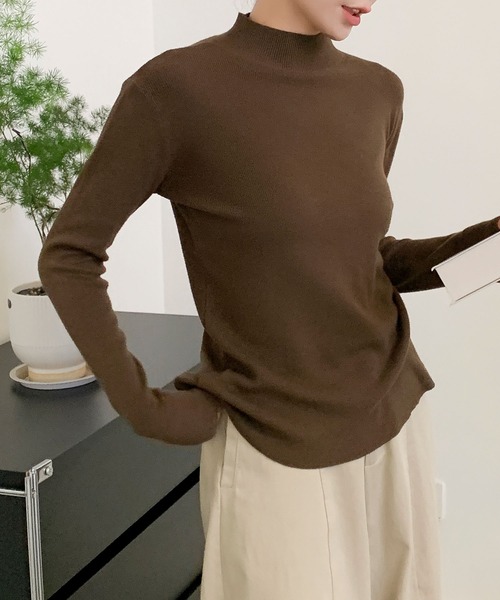 aimoha(アイモハ)の「無地モックネックニットソートップス(Tシャツ/カットソー・レディース・ブラック/チョコ/ベージュ/ライトベージュ/ライトグリーン・FREE)」の20枚目の写真