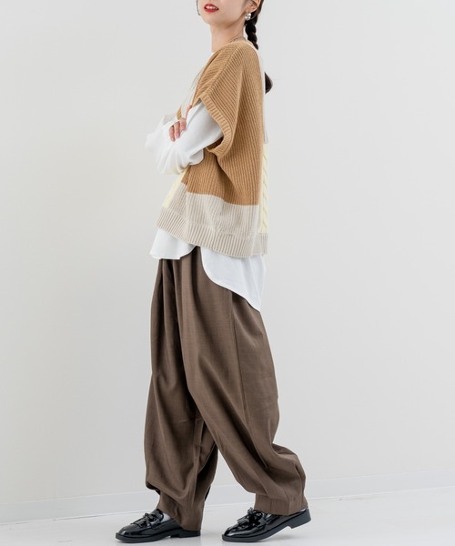 refinedworks（リファインドワークス）の「【refinedworks】きれいめ にも  カジュアル にもハマる 裾タックパンツ！（その他パンツ・レディース・チャコールグレー/ブラウン・FREE）」の14枚目の写真