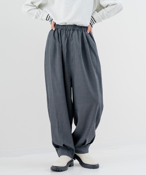 refinedworks（リファインドワークス）の「【refinedworks】きれいめ にも  カジュアル にもハマる 裾タックパンツ！（その他パンツ・レディース・チャコールグレー/ブラウン・FREE）」の8枚目の写真