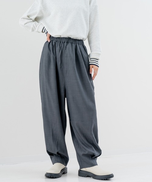 refinedworks（リファインドワークス）の「【refinedworks】きれいめ にも  カジュアル にもハマる 裾タックパンツ！（その他パンツ・レディース・チャコールグレー/ブラウン・FREE）」の7枚目の写真