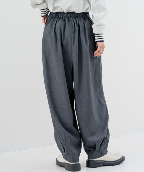 refinedworks（リファインドワークス）の「【refinedworks】きれいめ にも  カジュアル にもハマる 裾タックパンツ！（その他パンツ・レディース・チャコールグレー/ブラウン・FREE）」の9枚目の写真