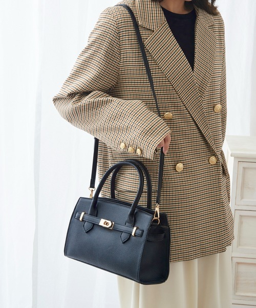 MAISON BREEZE(メゾンブリーズ)の「【MAISON BREEZE】シボレザー 金具ベルト付きトートバッグ ショルダーバッグ SNBD(トートバッグ・レディース・ブラウン/ブラック・FREE)」の6枚目の写真