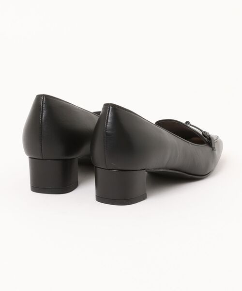 MELMO（メルモ）の「スクエアトゥビットパンプス（パンプス・レディース・ブラック/ダークブラウン・22.5cm/23.0cm/23.5cm/24.0cm/24.5cm）」の3枚目の写真