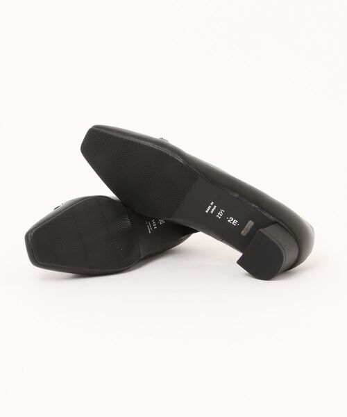 MELMO（メルモ）の「スクエアトゥビットパンプス（パンプス・レディース・ブラック/ダークブラウン・22.5cm/23.0cm/23.5cm/24.0cm/24.5cm）」の4枚目の写真