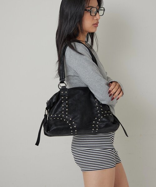 WHO'S WHO gallery（フーズフーギャラリー）の「スタッズショルダーバッグ（ショルダーバッグ・レディース・アイボリー/ブラウン/ダークブラウン/ブラック/サックスブルー/ピンク/イエロー・FREE）」の22枚目の写真